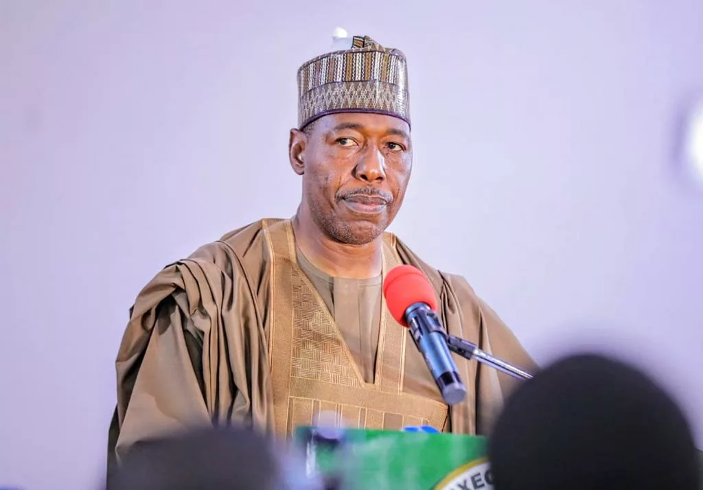 Borno állam kormányzója, Babagana Zulum adományozott 30 millió Nairát egy elhunyt tiszt családjának