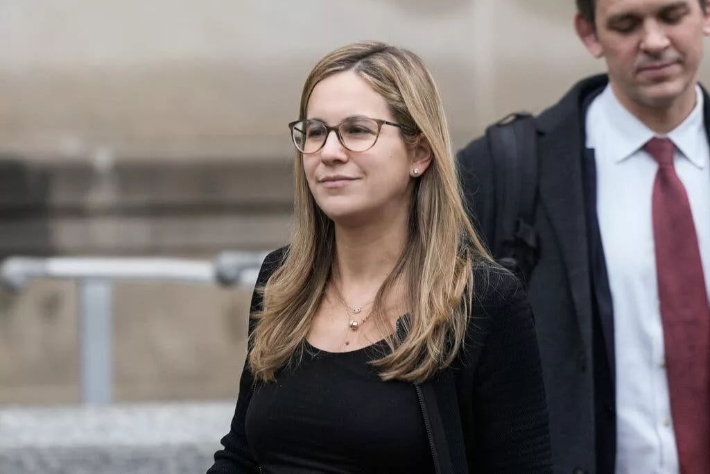 Danielle Sassoon és más tisztségviselők lemondása az Eric Adams ügyének ejtését követően