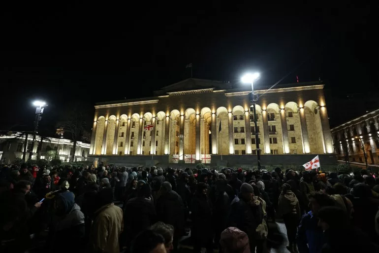 Grúziai Tüntetések: Opozíciós Vezetők Letartóztatása