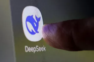 Off-peak AI kedvezmények: DeepSeek akció az éjszakai órákra