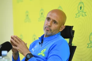 Sundowns edzője, Cardoso elismeri Chiefs riválisának zsenialitását