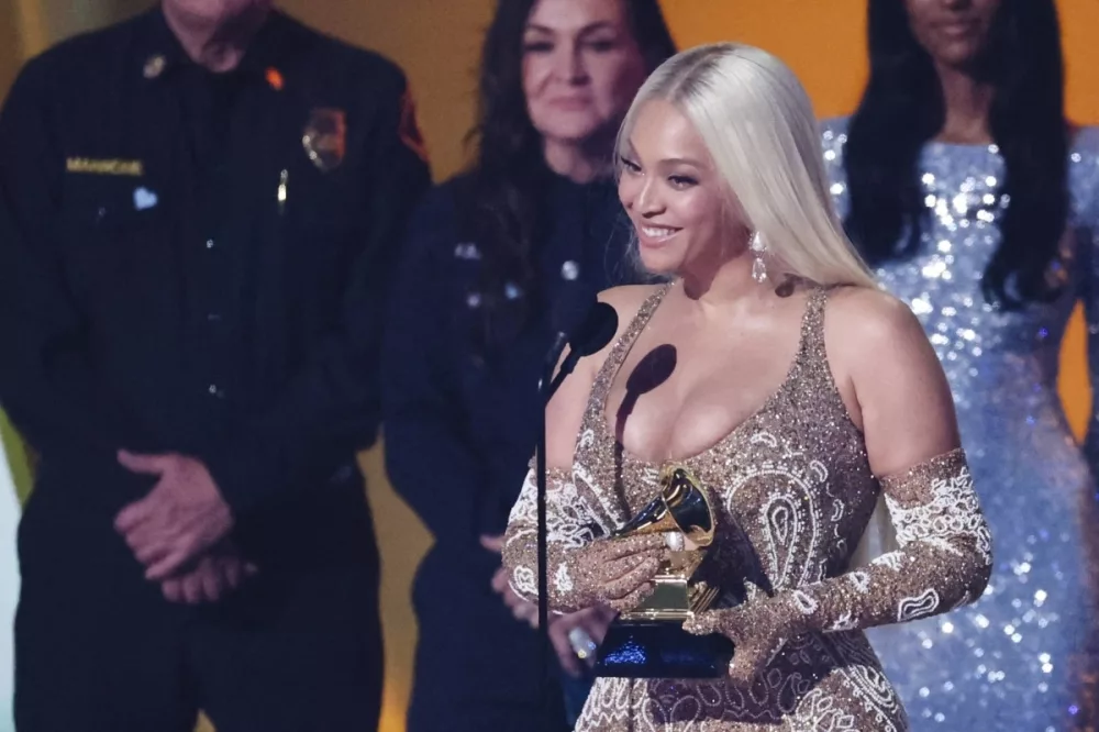 Történelmi pillanat a Grammy-díjátadón: Beyoncé rekordot döntött, Kendrick Lamar pedig tarolt a rap kategóriában