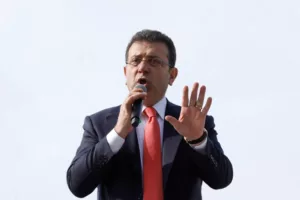 Isztambul Polgármestere Letartóztatva Korruptsági Vádak Miatt