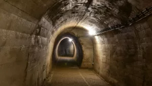 Ruins állapotban a lengyel kórházak bunkerei