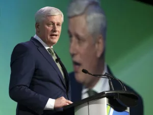 Stephen Harper szerint szikh aktivisták "beszivárogtak" a Liberális pártba, ami feszültséget okoz Kanada és India között
