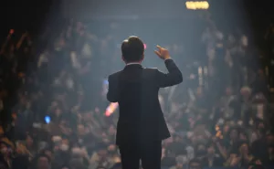 A Néppárt bírálja a Demokratikus Párt egypólusú rendszerét, gyors bírósági döntést sürgetnek Lee Jae-myung ügyében