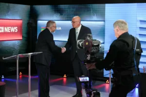 Botrány a Második Albanese-Dutton Vitán: Félreértések és Igazságkeresés
