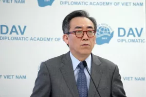 Dél-Korea Hajógyártási és Földgáz Ügyekben Keresi az Előnyöket az USA-val Folytatott Vámalkukban