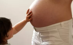 Egyre népszerűbb az epidurális érzéstelenítés használata Japánban, aggályokat keltve