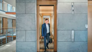 Johann Wadephul: Oroszország megbékélhetetlen, agresszív és vad stratégiáról beszél