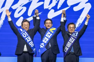 Lee Jae-myung előnyben a Koreai Demokratikus Párt elnökjelöltségéért folyó küzdelemben