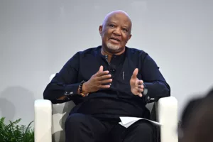 Mcebisi Jonas elintézi a Trump-megjegyzést: "Az emberek továbblépnek"