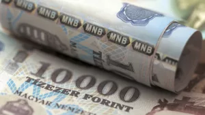 Minden várakozást alulmúlt a magyar GDP - Mit csinál a forint?