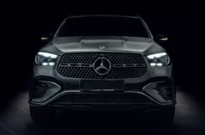 Visszahívás a Mercedes-Benz GLE modelleknél: váratlan teljesítményvesztés lehetősége miatt