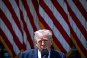 A republikánusok Trump adócsökkentési követeléseivel küzdenek
