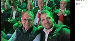 „Amúgy szorgalmas gyerek, beilleszkedett, dolgozik rendesen, csak hát a múltja” – mondják az ivádiak a Harcosok Klubjában feltűnt pedofilról, aki egy hete Szijjártó meghívásos fórumán is ott volt