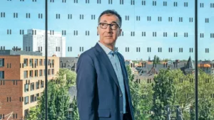 Cem Özdemir Stuttgartba költözik: Új kezdetek és politikai kihívások