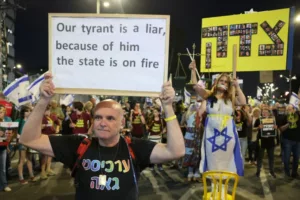 Izraeliek Tüntetnek a Foglyokért és a Gázai Háború Kiterjesztése Ellen