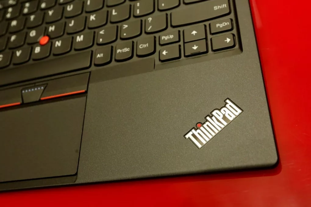 Lenovo nehézségekkel szembesül a vámok miatt, az AI PC-k mégis rekordbevételt hoznak