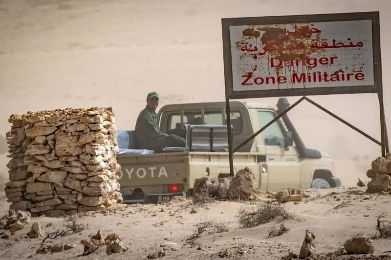 Nyugtalanító Droncsapás a Szaharában: Békéért Kiált a Sahrawi Mozgalom