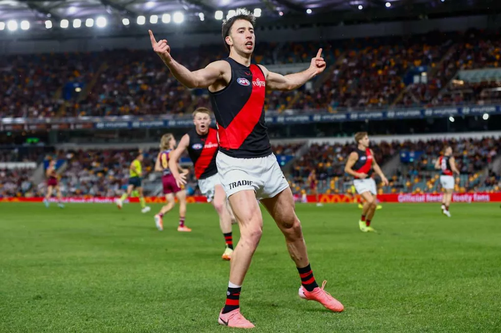 Sérülések ütik a Bombers csapatát a Brisbane Lions elleni meccsen