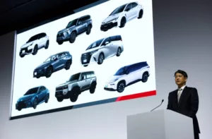 Toyota profitja jelentős csökkenés előtt – a vámok tehetnek róla