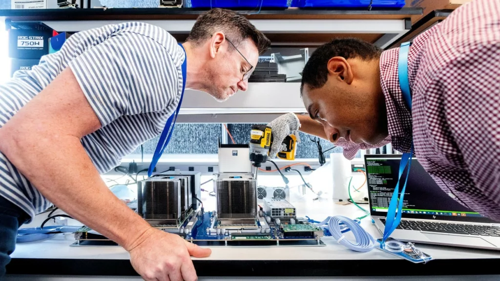 Amazon vs. Nvidia: Innováció a chiplaborban