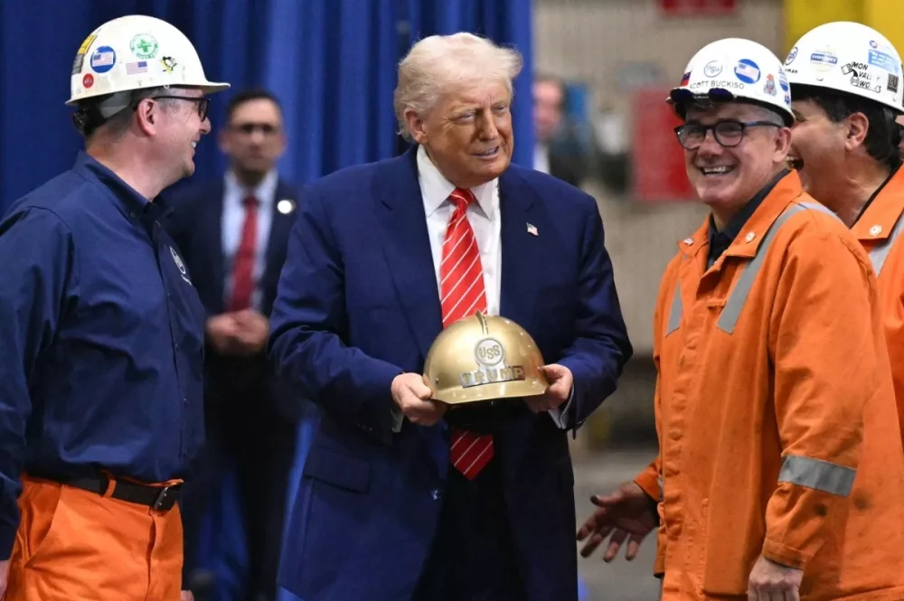 Aranyrészvény Szuperhatalmak Trump Kezében