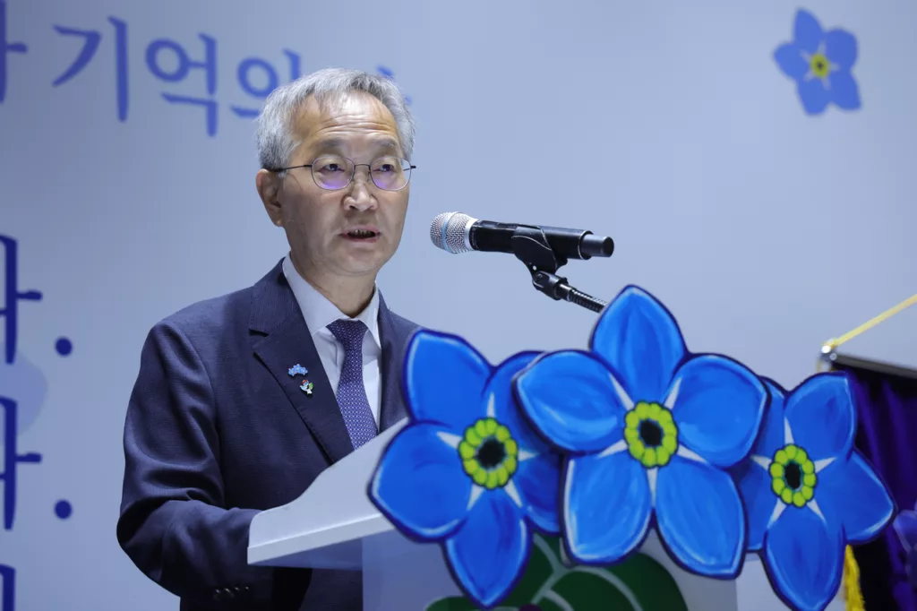 Első Emlékmű Nap az eltűntekért: Dél-Korea megemlékezett a háború áldozatairól