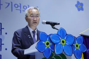 Első Emlékmű Nap az eltűntekért: Dél-Korea megemlékezett a háború áldozatairól