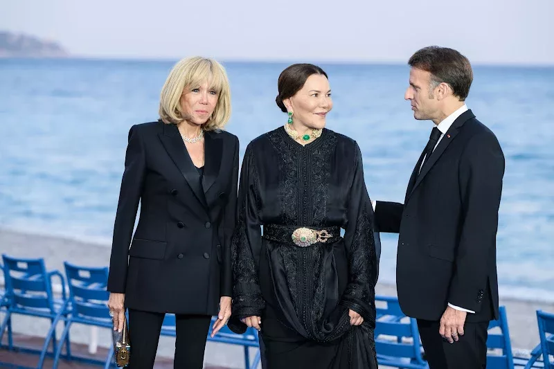 Hercegnő Lalla Hasnaa a francia elnök által rendezett díszvacsorán Nizzában