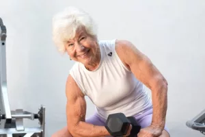 Izomerő 80 felett: Lehetséges a fitneszminta követése