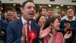 Labour meglepő győzelmet aratott a Hamilton-i időközi választáson
