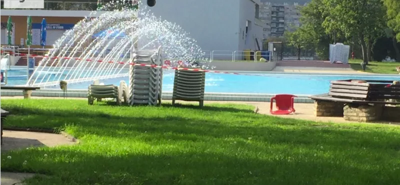 Tragédia a Palatinus strandon: Vízbe fulladt egy kislány