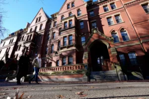 Harvard Egyetem zsidó diákok és személyzet elleni zaklatása miatt került a kormányzati vizsgálat célkeresztjébe