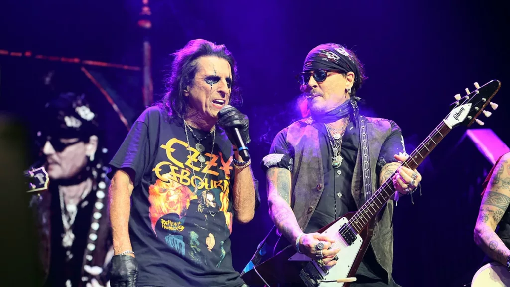 Johnny Depp tiszteletét tette Ozzy Osbourne emlékének