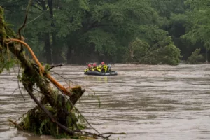 Texasban meghaladta a százat az árvíz áldozatainak száma