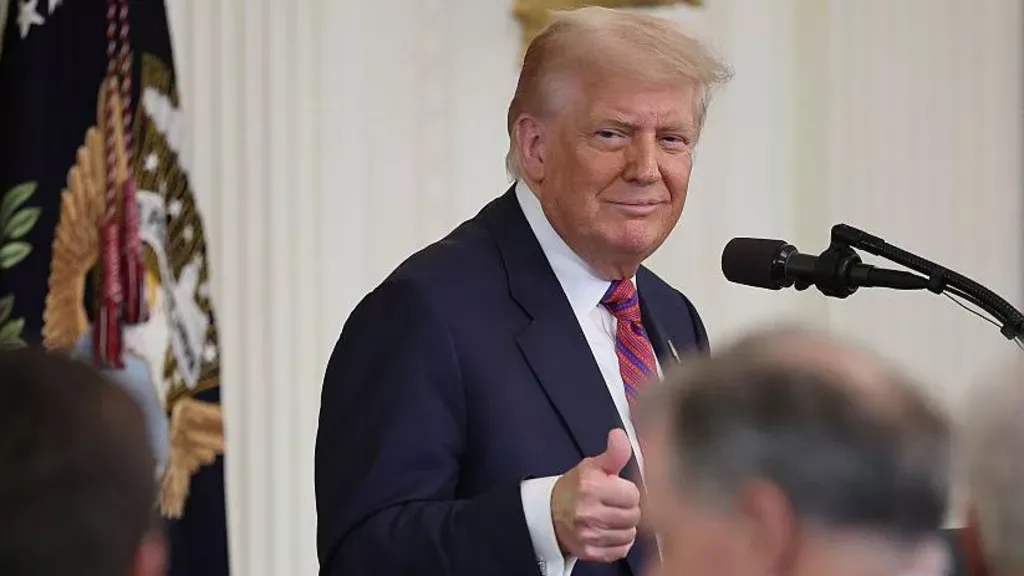 Trump Milliárdos Per A Murdoch Birodalom Ellen