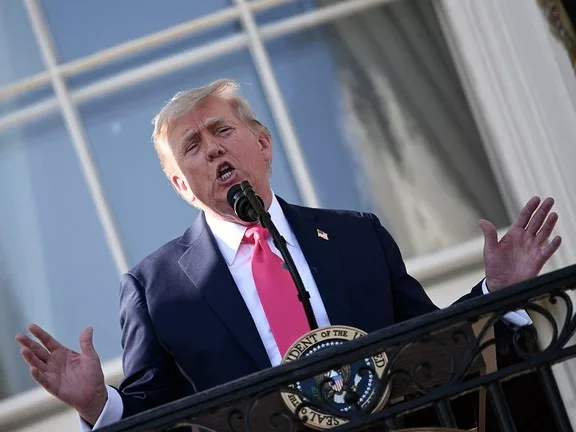 Új Költségvetési Törvény Trump Asztalán: Adócsökkentések és Zérótolerancia az Illegális Bevándorlással Szemben