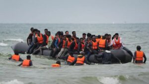 Az online migránscsónak-hirdetések bűncselekménnyé nyilvánítása