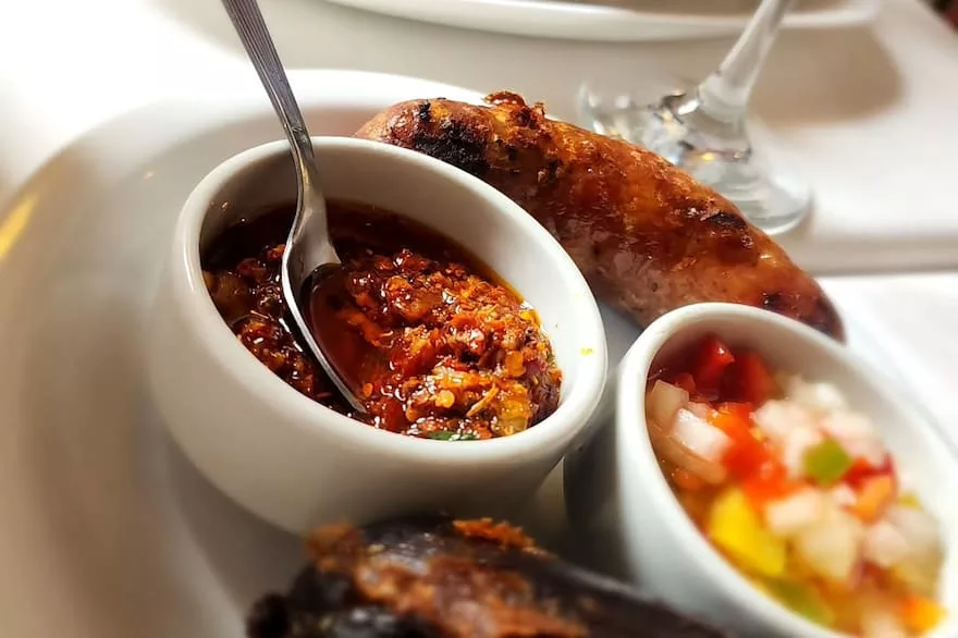 Chimichurri és Salsa Criolla: Klasszikus Argentin Ízek a Grillről
