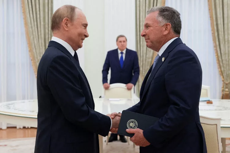 Hasznos tárgyalások Putyin és Witkoff között a szankciók határideje előtt