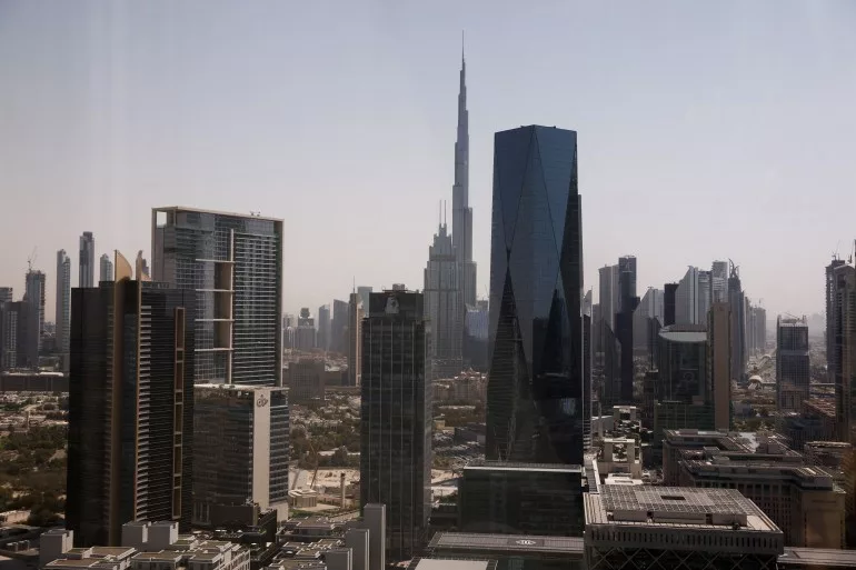 Izrael Szigorítja az Utazási Figyelmeztetést az Egyesült Arab Emírségekbe