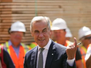 Mark Carney milliárdos támogatást ígér a kanadai faiparnak