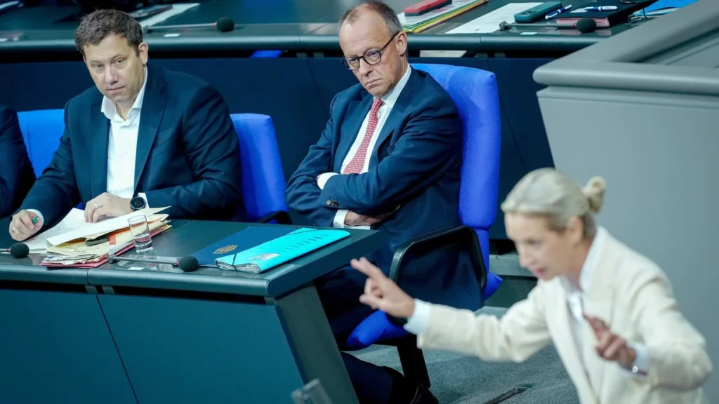 Növekvő Populizmus Németországban: Az AfD Előretörése a Gazdaságpolitikai Ígéretek Beteljesítetlen Maradása Által