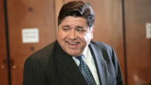 Pritzker kormányzó szerint Trump mesterséges válságot próbál kirobbantani Chicagóban