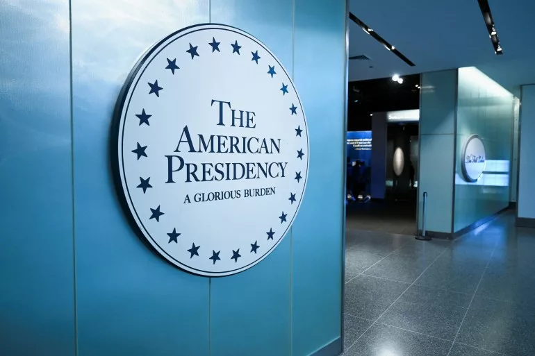 Smithsonian Intézet: Nincs politikai nyomás a Trump-kiállítás eltávolításában