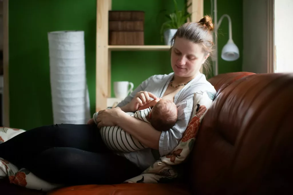 Táplálkozási tippek szoptatás idejére: Mit együnk és mivel óvatoskodjunk?