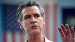 Teljes Küzdelem: Texasi Demokraták Menekülése és Newsom Támogatása a Redistricting Vita Folytatódik