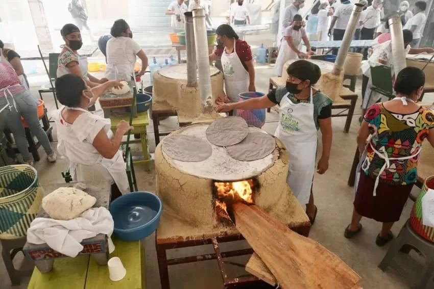 Tlayuda: Oaxaca Kulináris Büszkesége